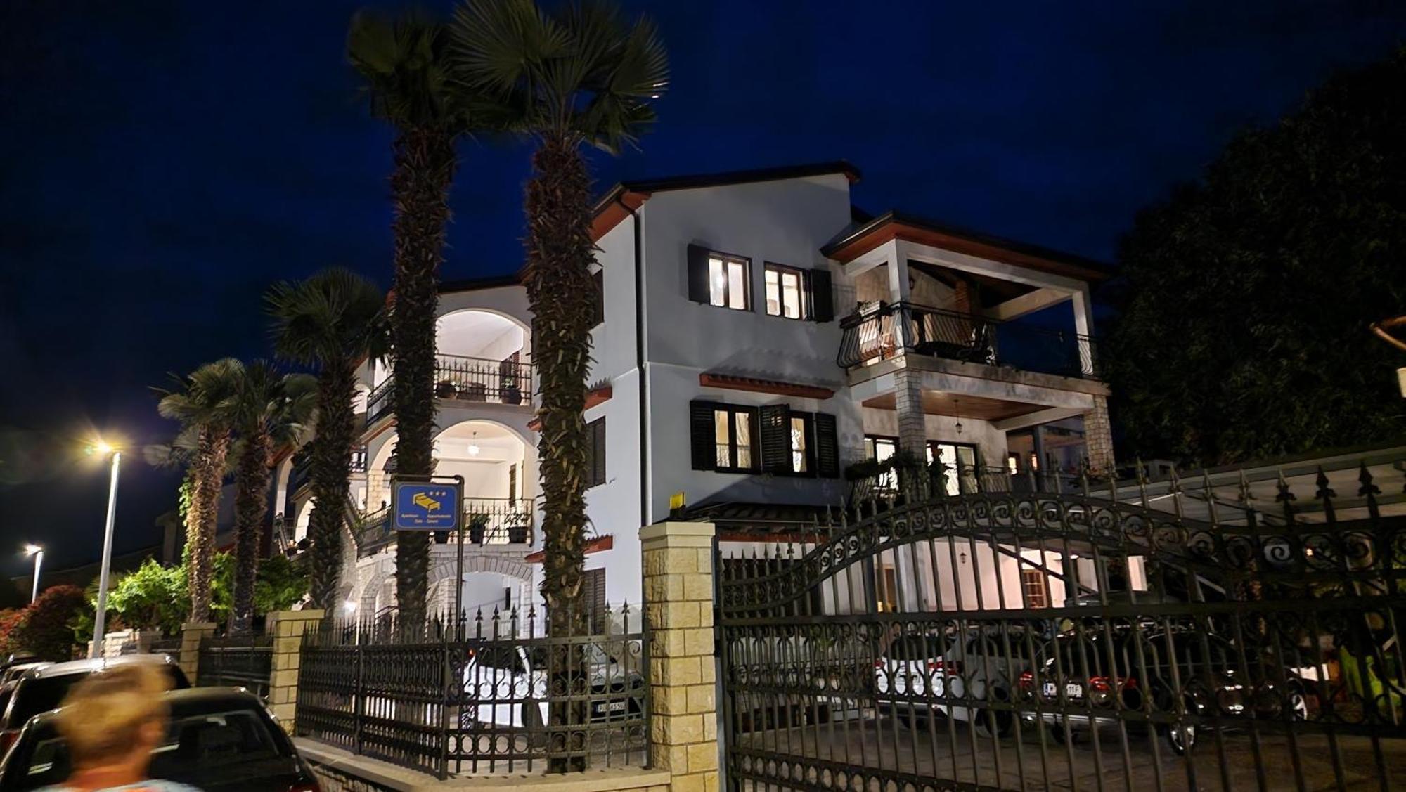 Apartments Modrusan Rovinj Buitenkant foto
