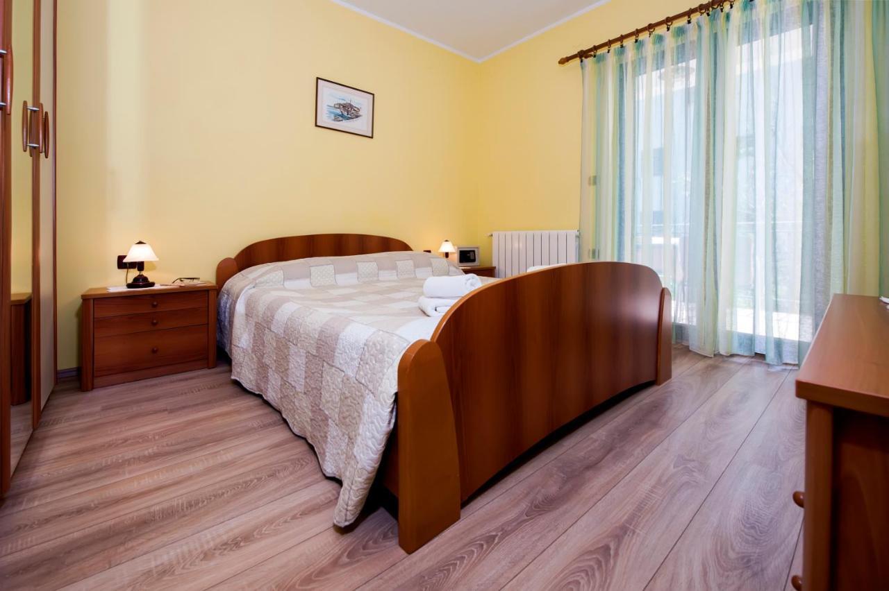 Apartments Modrusan Rovinj Buitenkant foto