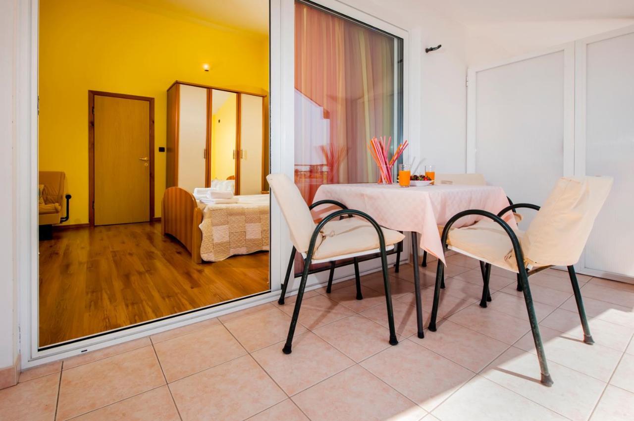 Apartments Modrusan Rovinj Buitenkant foto